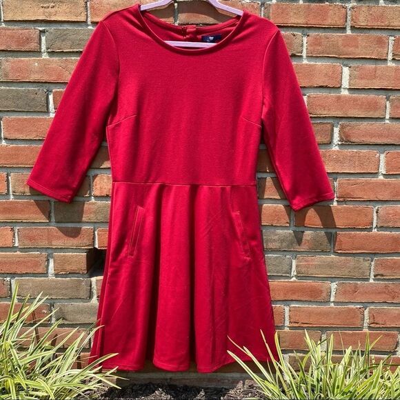 NWT Gap Red Fit & Flare Dress with Pockets Size M - Picture 1 of 11